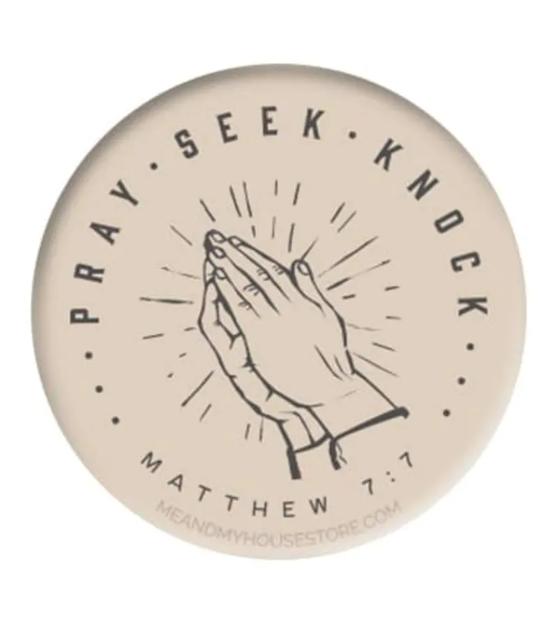 MeAndMyHouse Badge: Pray, Seek, Knock* Kirker Og Foreninger|Små Gaver