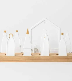 Ru00e4der Design Stories Julekrybbe i hvidt porcelæn* Krybbespil|Jul