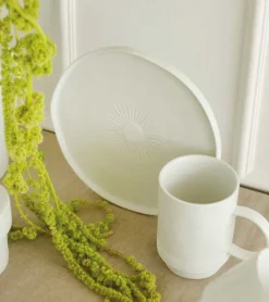 Ru00e4der Design Stories Kagetallerken med sol, Porcelæn, 20 cm* Studentergaver|Gave-ideer