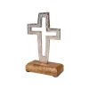 Gilde Kors i aluminium på træfod, Lille* Kors|Bolig