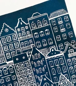 Inge Marie Kirketerp Hansen Linoleumstryk: I min faders hus er der mange boliger, A3 Plakat, Mørkeblå* Mors Dag|Gave-ideer