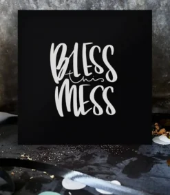 MeAndMyHouse Stort kvadratiskt kort: Bless this mess* Gave-ideer|Kort
